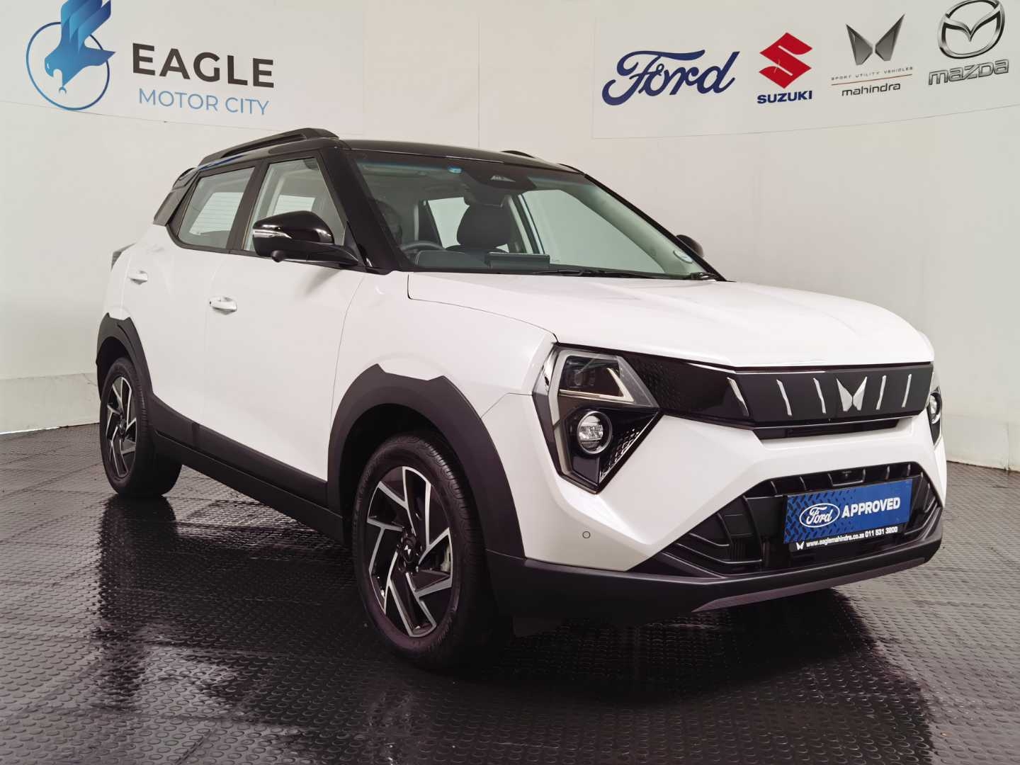 MAHINDRA XUV3XO 1.2T AX7L A/T