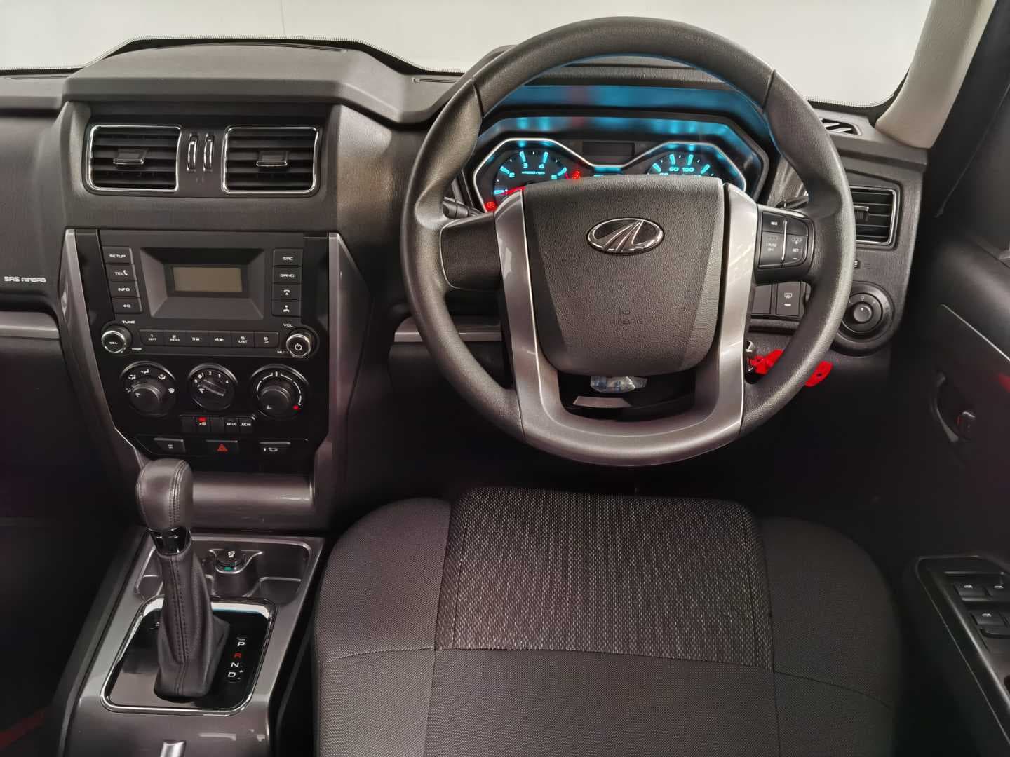 MAHINDRA PIK UP 2.2 mHAWK S6 4X4 P/U D/C image 13